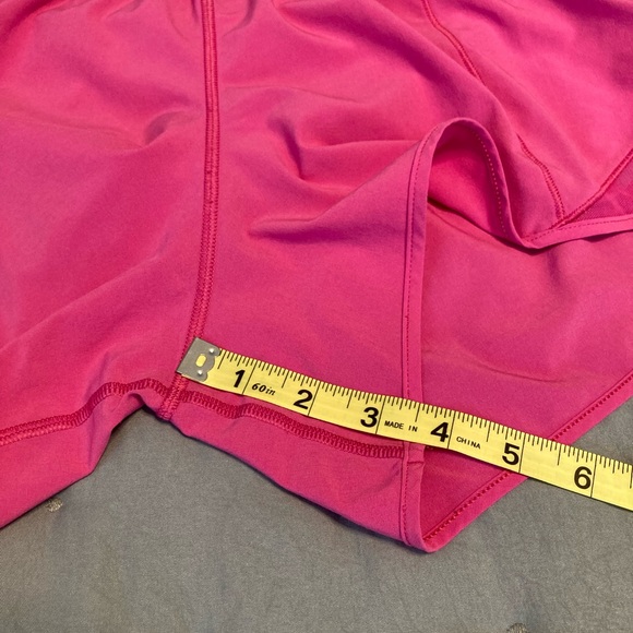 Lululemon Hotty Hot shorts - Picture 8 of 12